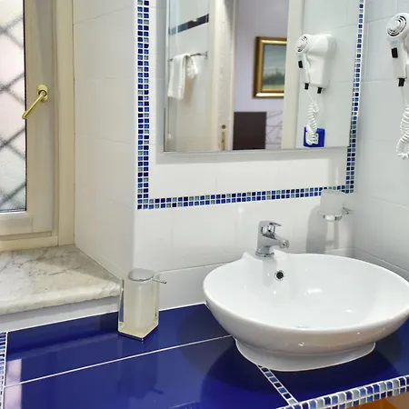 Anthony Gasthuis Rome