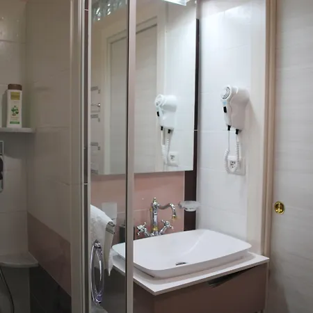 Anthony بيت ضيافة