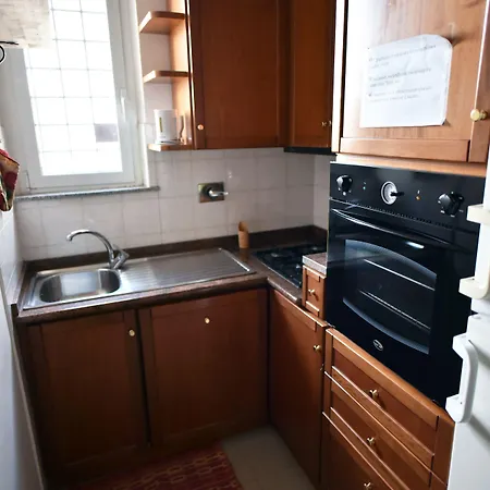 Anthony Affittacamere Roma