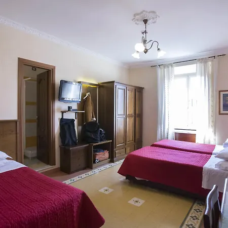 Anthony Гостевой дом 4*